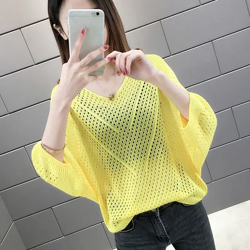 Ladies Fashion Mesh Hollowed Out See-through Pullover Sweater Tshirts Women Sexy Tops Female Girl Casual Knitted T-shirt Vy1606