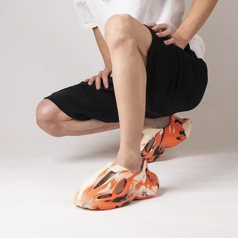 여름 남녀 슬리퍼 카모플라쥬 플랫폼 야외 크록스 신발 비치 샌들 남성용 소프트 EVA 실내 홈 슬라이드 커플 플립플랍