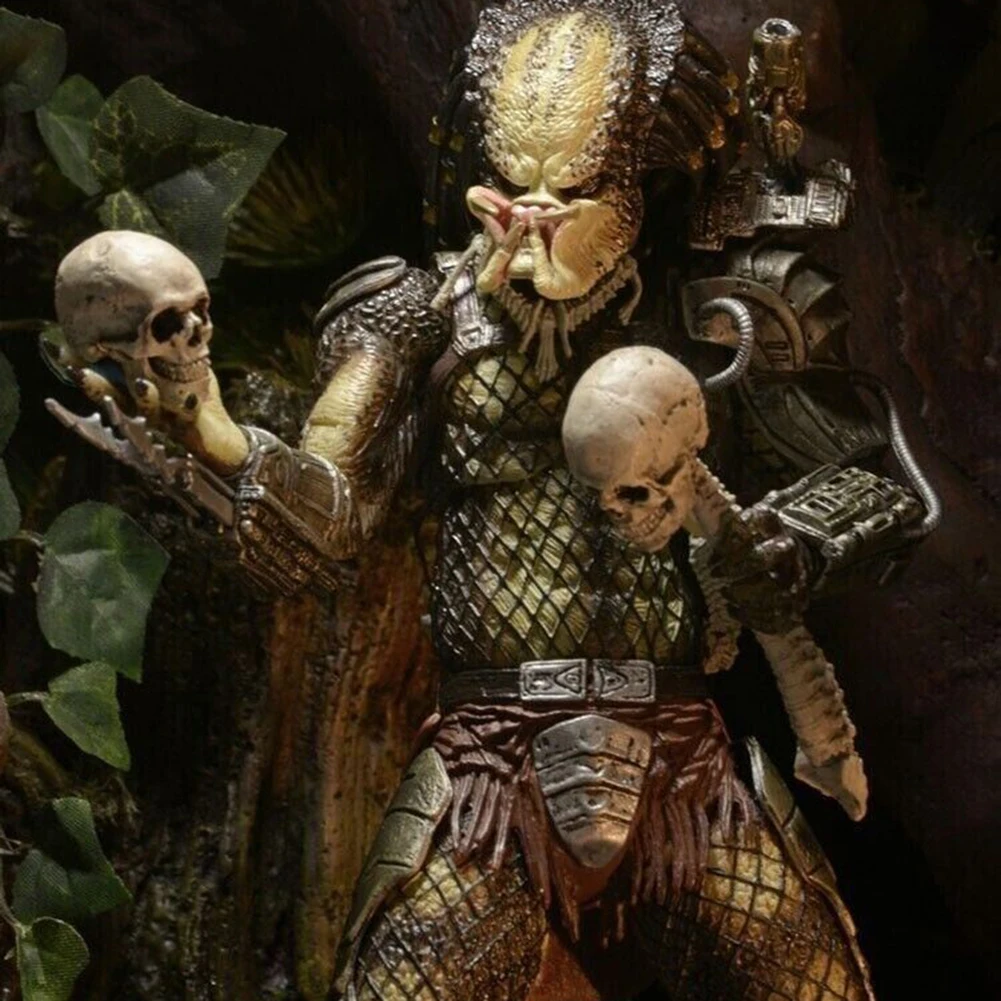 

NECA Predator Jungle Hunter Action Figure PVC Jungle Hunter Fugitive Predator Clan Leader Toy 7 Inch for Boys Men Gifts