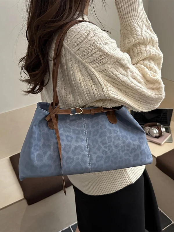 Trendy Large Capacity Leopard Print Women's Shoulder Bag 2025 New Autumn Winter Retro Simple Stylish Commuter Tote Bag