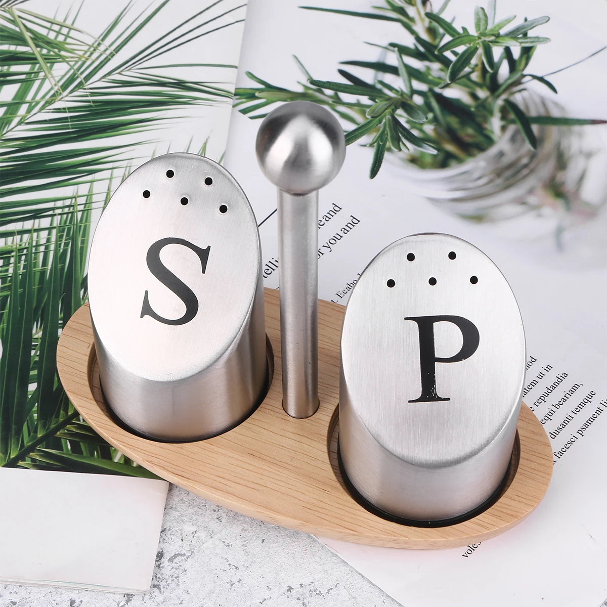 

Stainless Steel Seasoning Box Salt Pepper Container Wooden Base Non-Slip Kitchen Supplies Marked Pattern Silver