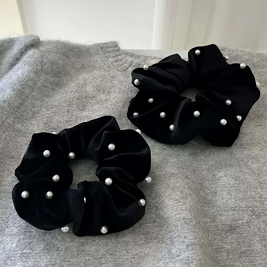 2er-Pack Vintage Herbst und Winter Perlenfalten Scrunchies Samt Schwarz Französische Haargummis Dutt Haarschmuck für Frauen Herbst und Winter Vielseitige Kopfbedeckung