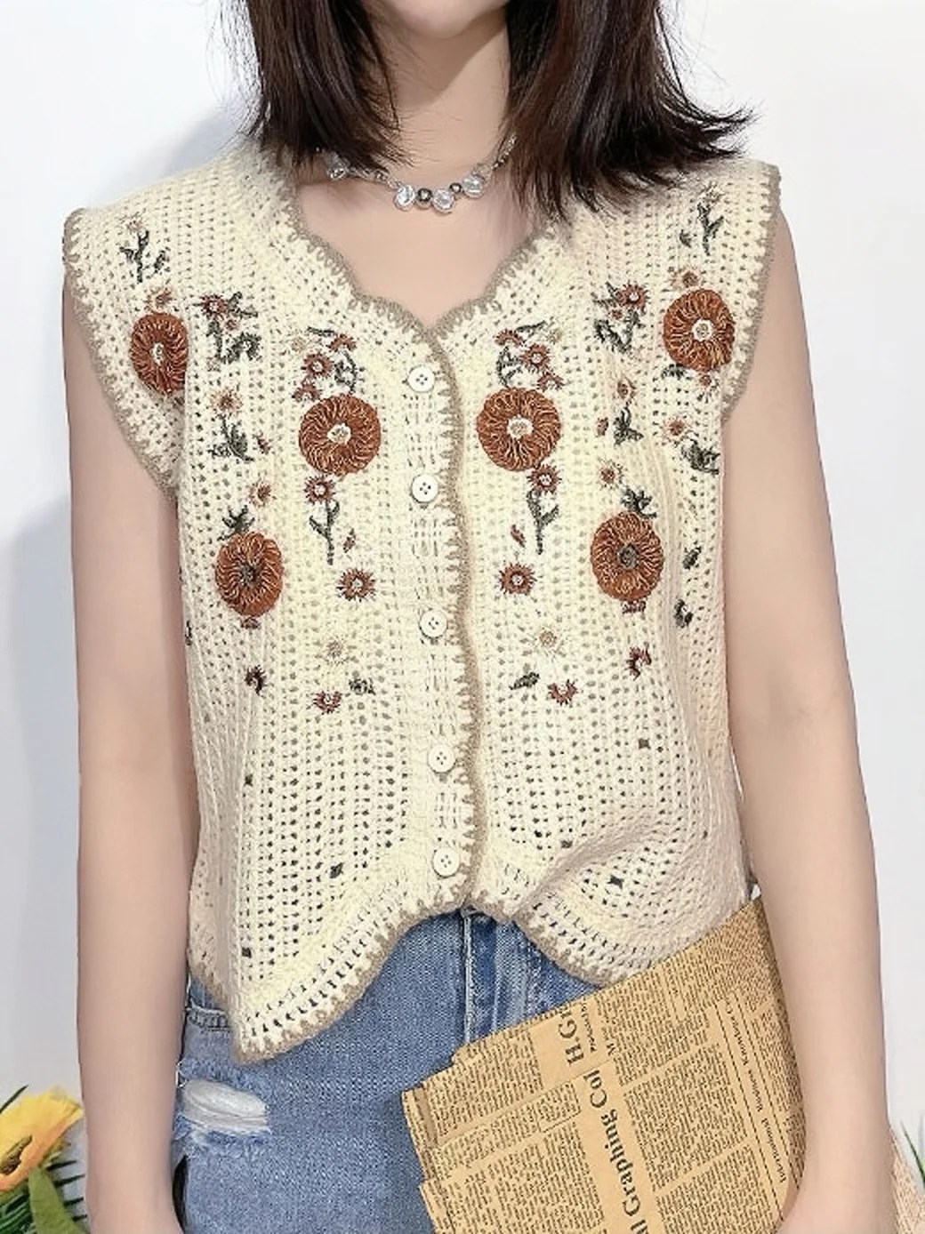 The  New  Autumn High-Grade  Feeling  Hollowed  Out  Retro   Chic Embroidered  Flower  Stitching Chiffon  Cardigan  Blouse