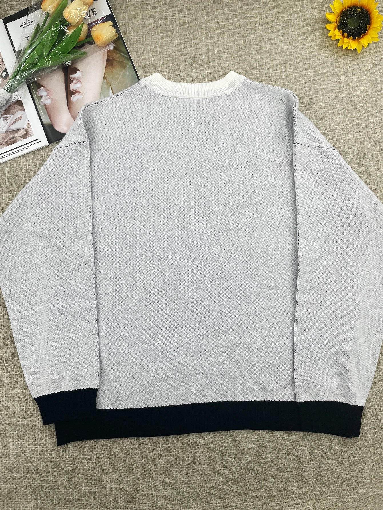 2024 Men\'s Casual Long Sleeve Kniited Sweaters Thin Style Mens Spring Autumn Clothing Solid V Neck Knitting Pullover Knit Tops