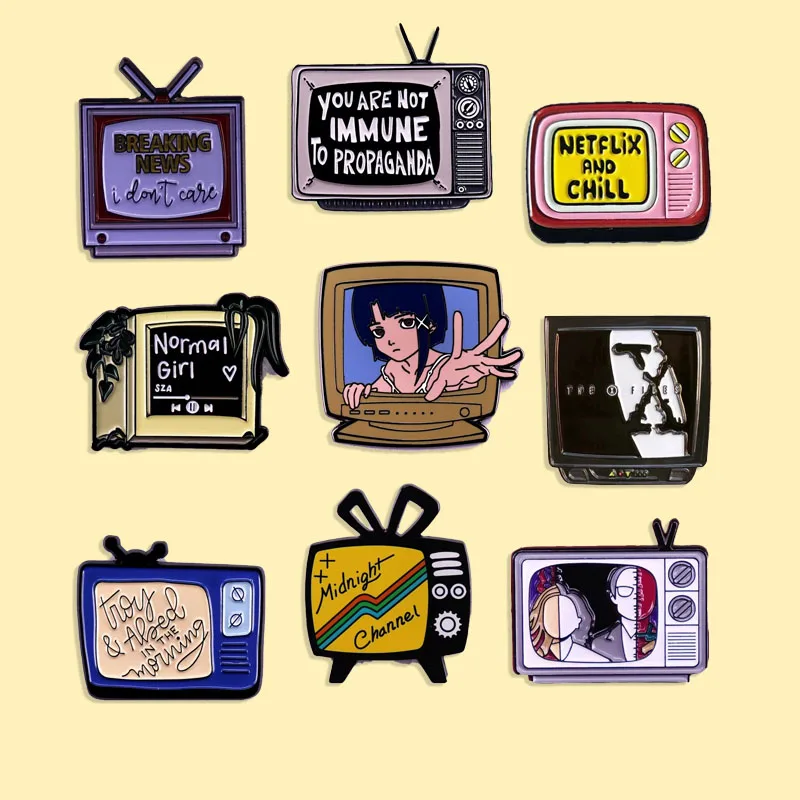 Horror Movie Badge High Quality Retro TV Recorder Enamel Pin Halloween Periphery Brooch Backpack Accessories Lapel Pin Wholesale