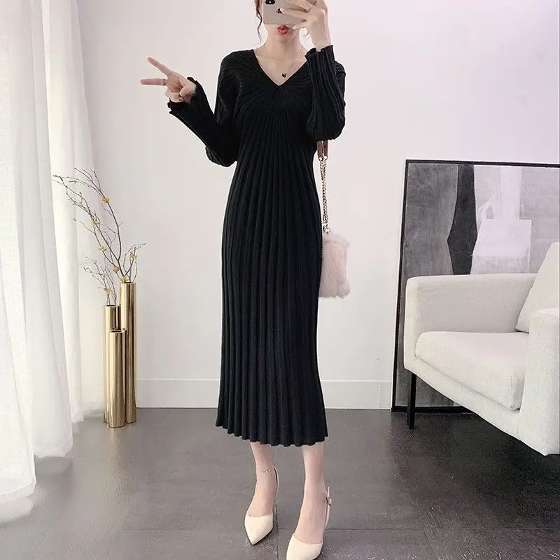 2024 New Autumn and Winter Waist Slimming V-neck Ankle Base Long Skirt Knitted Dress