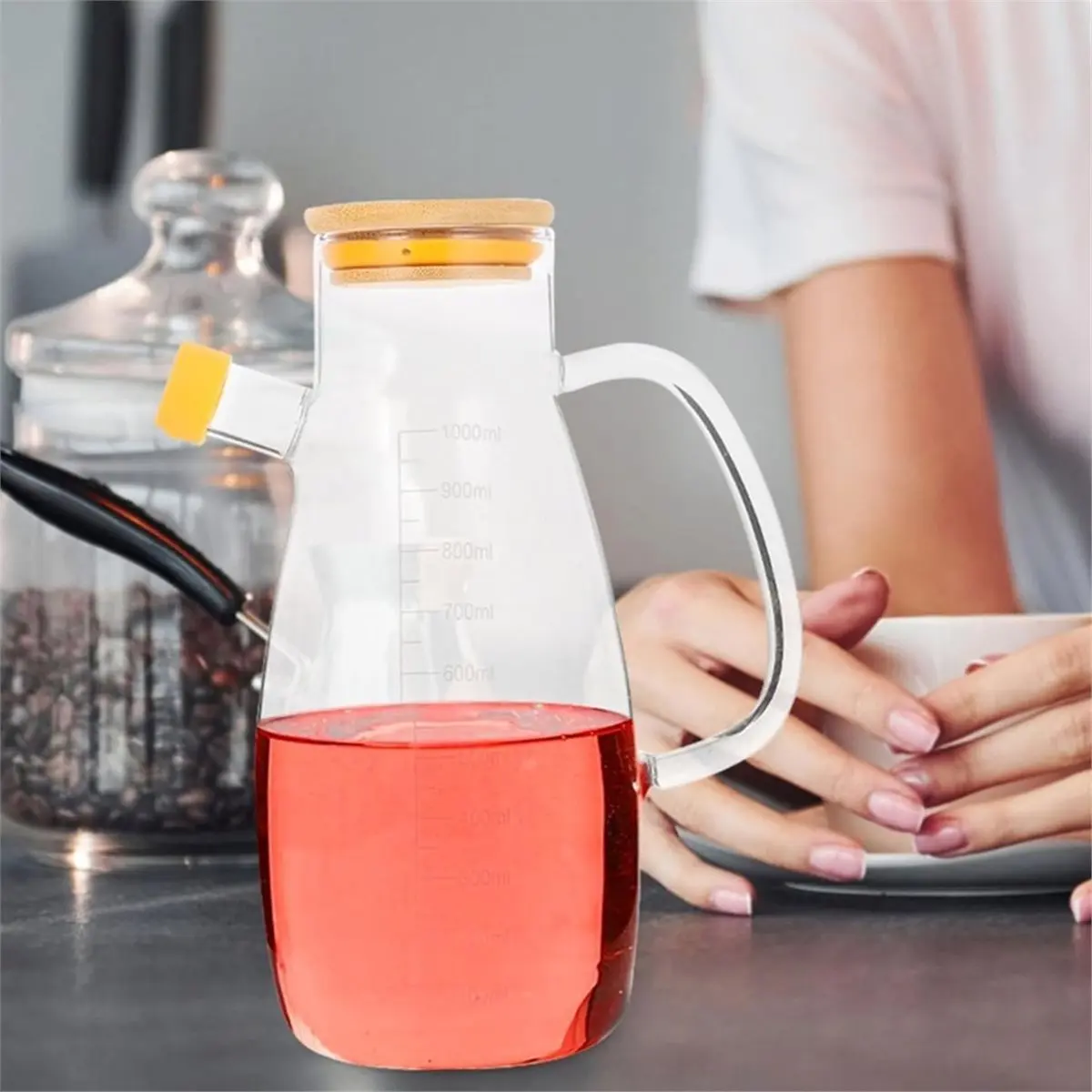 2026 New 1pc Glass Oil Bottle with Graduation Olive Oil Pot Leak Proof Oil Bottle Kitchen Outdoor Barbecue Picnic Condiment