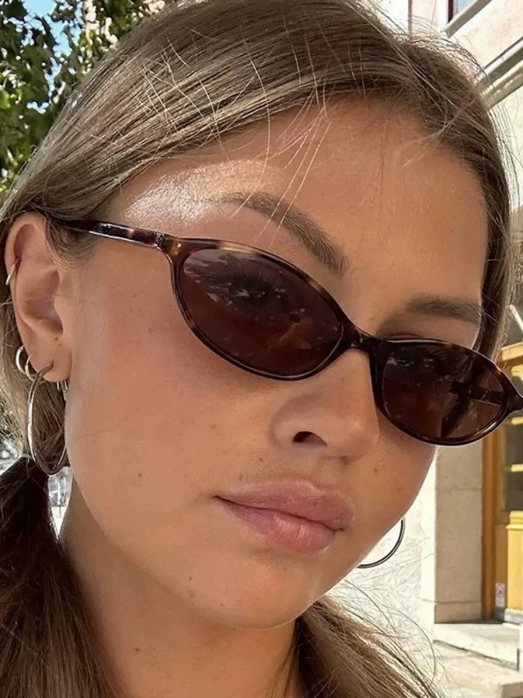 Lunettes de soleil ovales à petite monture pour femmes, nouveau Style rétro, Sexy, marron, tendance, nuances décoratives