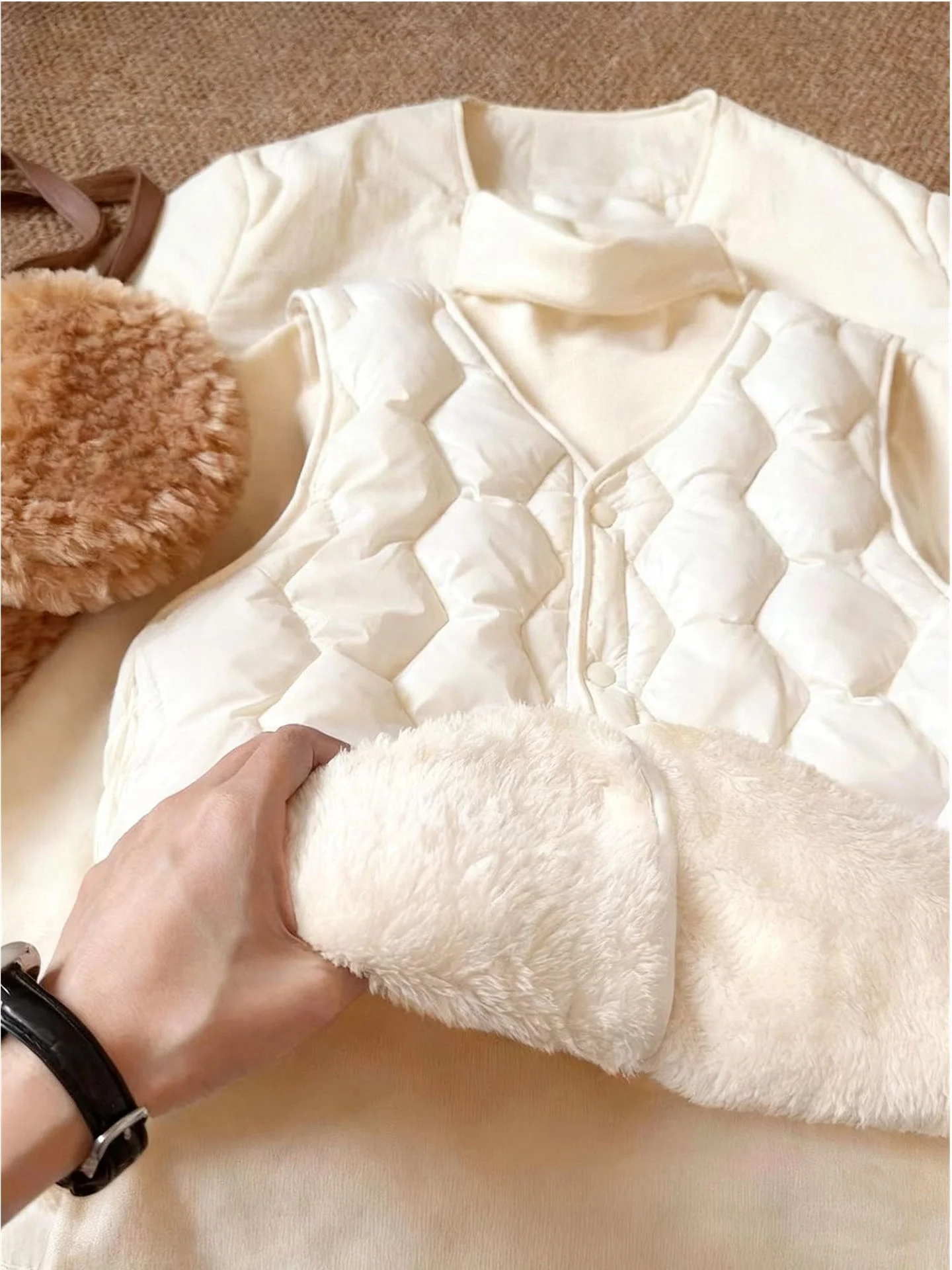 

Women's Fce Lined Thiened Slim Fit Warm Vest ort Jaet Lightweight Windproof Inner Core oulder Pad Commute Sle