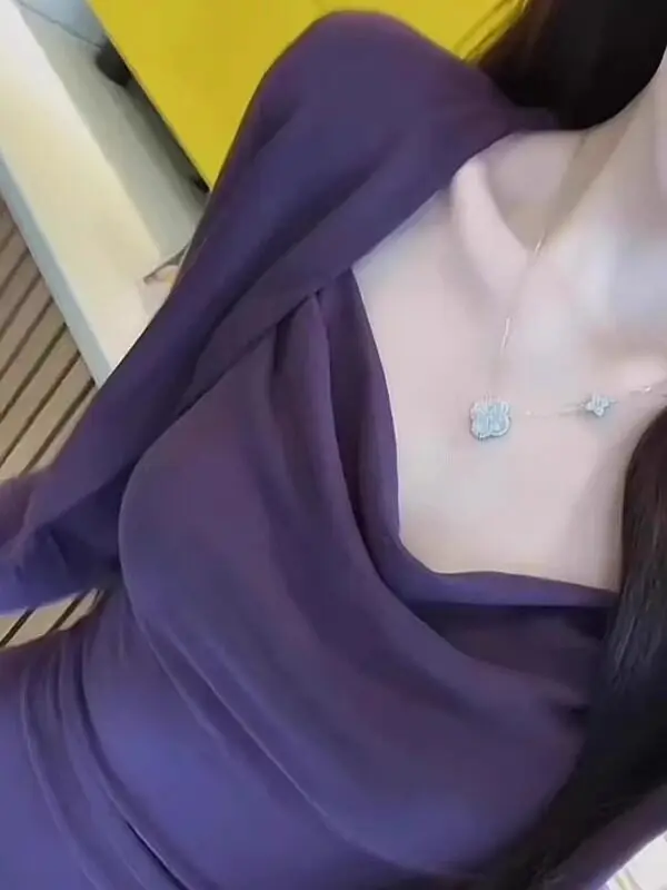 

Новинка ранней весны: Модный комплект из двух предметов – платье с открытым воротником и кардиган с длинными рукавами в стиле Pure Desire, стройнящий силуэт