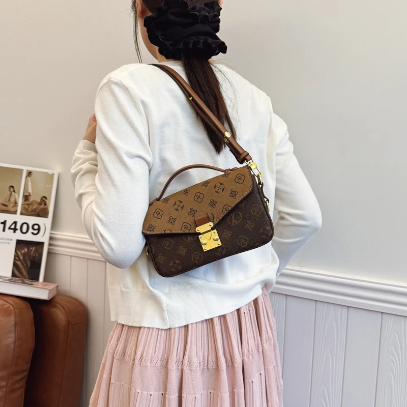 حقيبة كروس كلاسيكية مصممة للنساء حقائب كتف جلدية فاخرة للسيدات أنيقة للمكتب والسفر وإكسسوارات عصرية #3