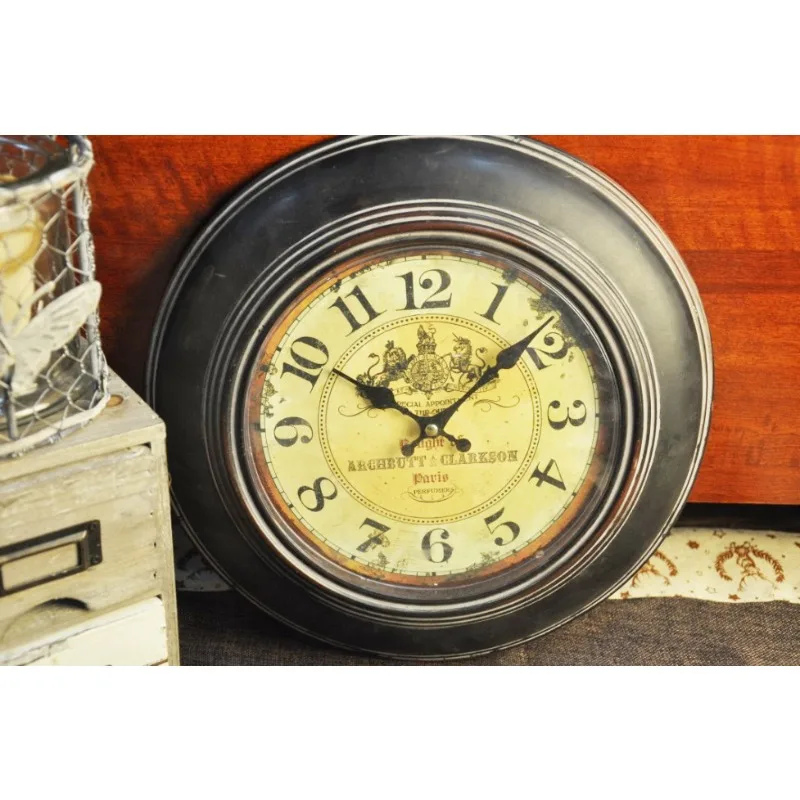 Grid old wall watch, unique shape, decoration, antique and old