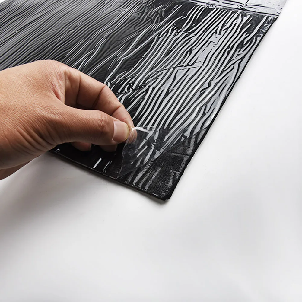 engine-cover-thermal-pad-for-cars-to-resist-high-temperatures-and-provide-effective-acoustic-damping-in-engine-bay