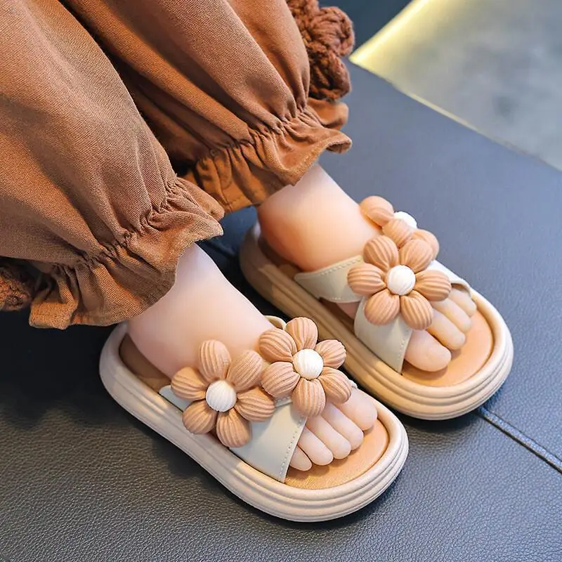 

Kawaii Casual Shoe Childrens Shoes Summer Girls Sandals Soft Sole Anti Slip Beach Sandals Fashion Princess Flower Petal Slippers