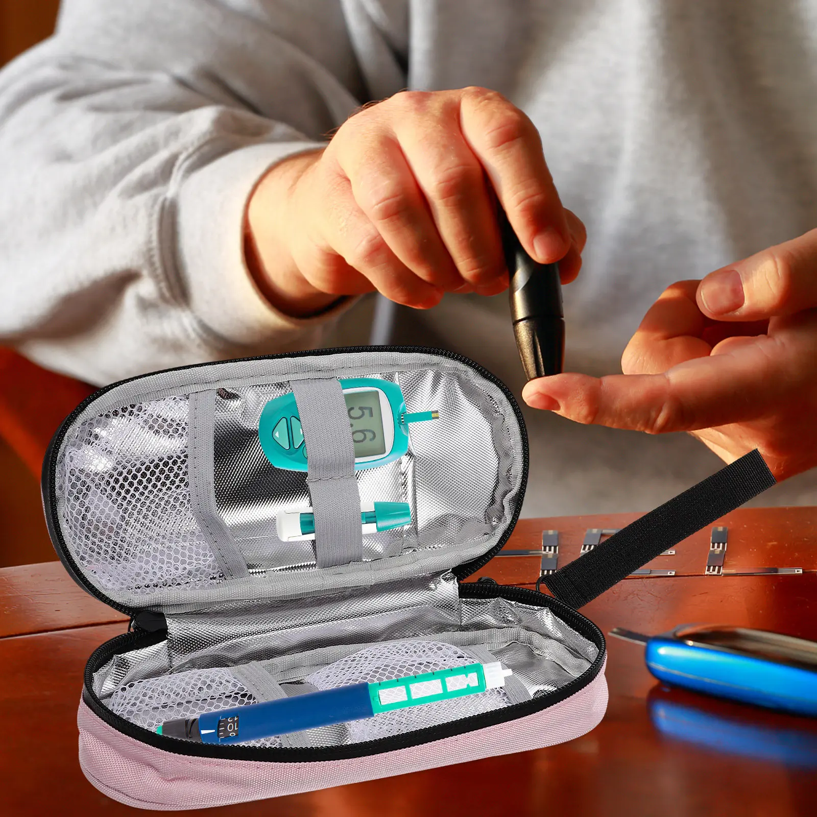 

Insulin Travel Case High Quality Airtight Zipper Closure for Insulin Pens Glucose Meter Alcohol Pads Diabetic Medicine Pouch
