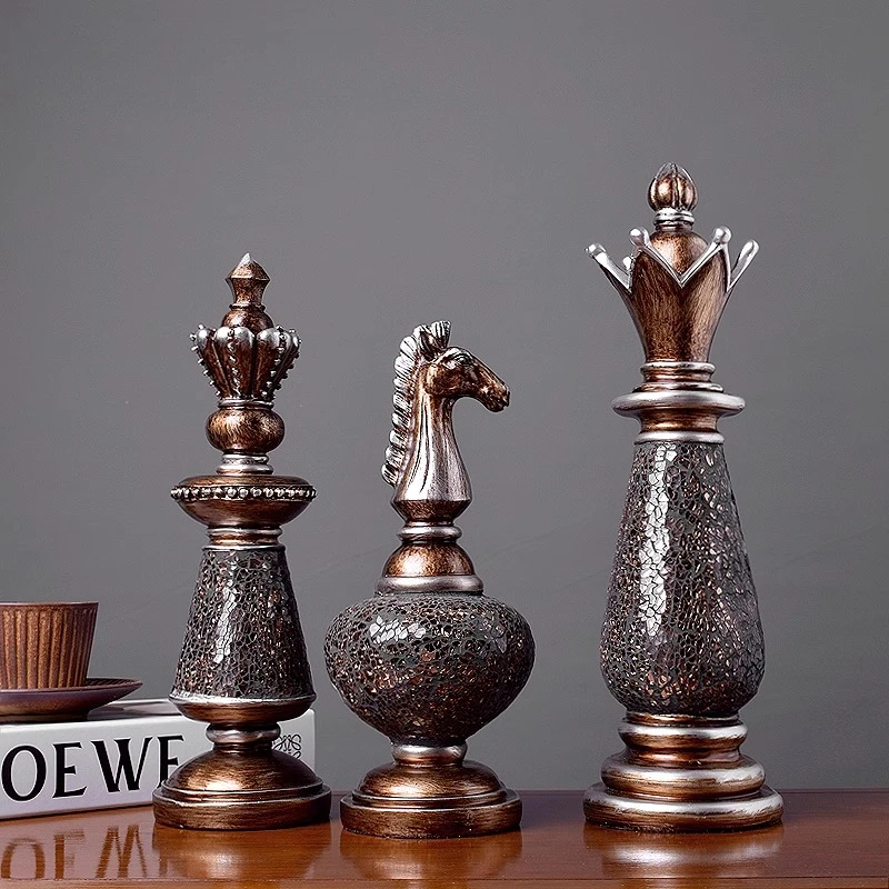 

Retro American Art Decor Chess Set, Elegant Home Ornament Display, Desktop Game Piece, Office Bookshelf Sculpture Art Piece