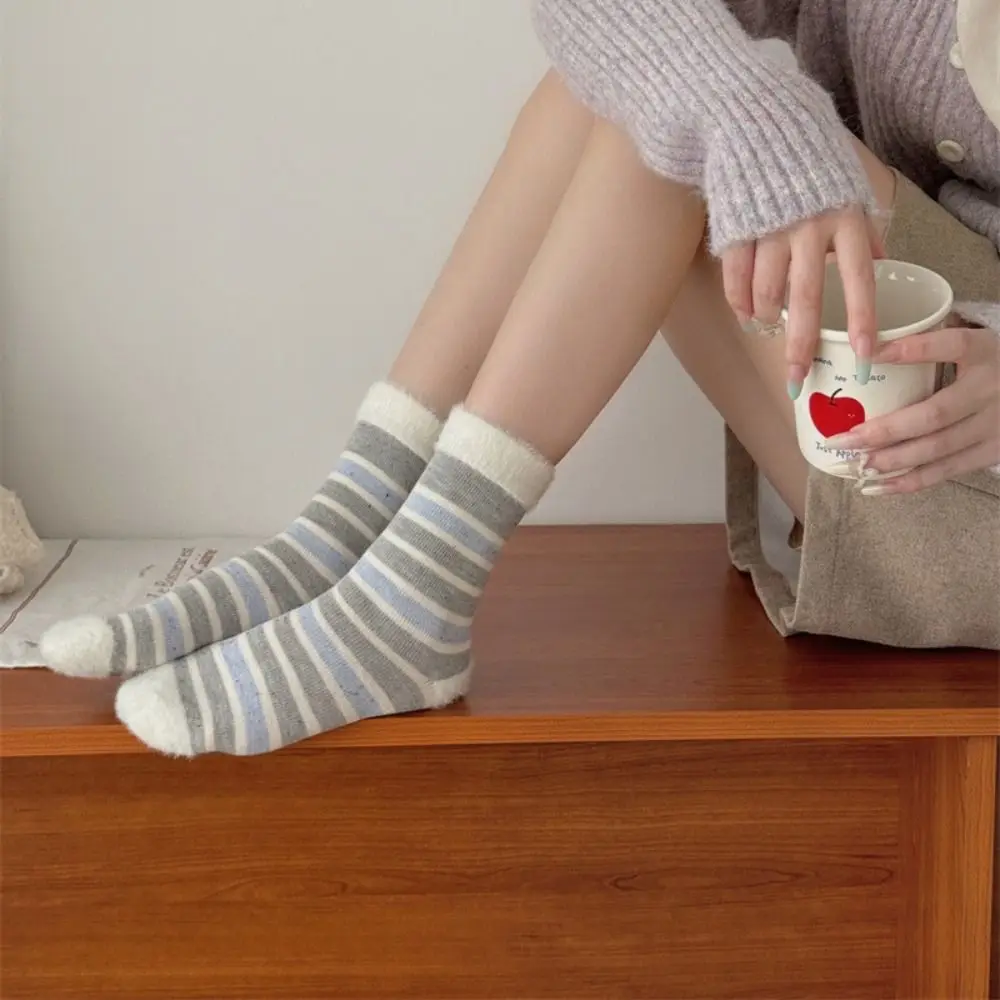 

3 пары мягких милых женских носков-трубочек, пушистые полосатые носки до середины икры, чулочно-носочные изделия из искусственного норкового волоса, зимние плюшевые носки, женские