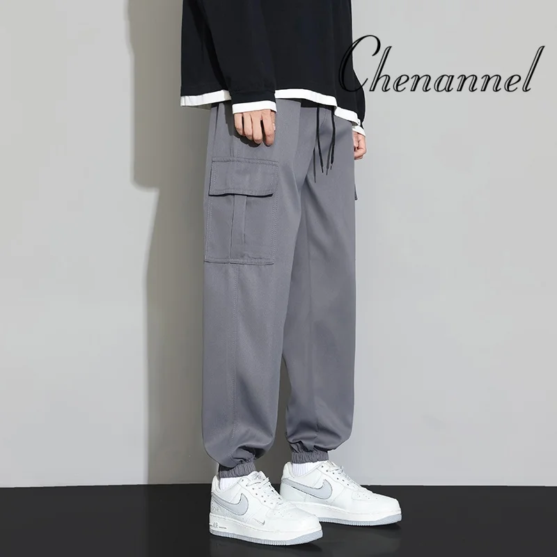 Military green high street trendy work pants for men loose and large-sized with multiple pockets for autumn and winter