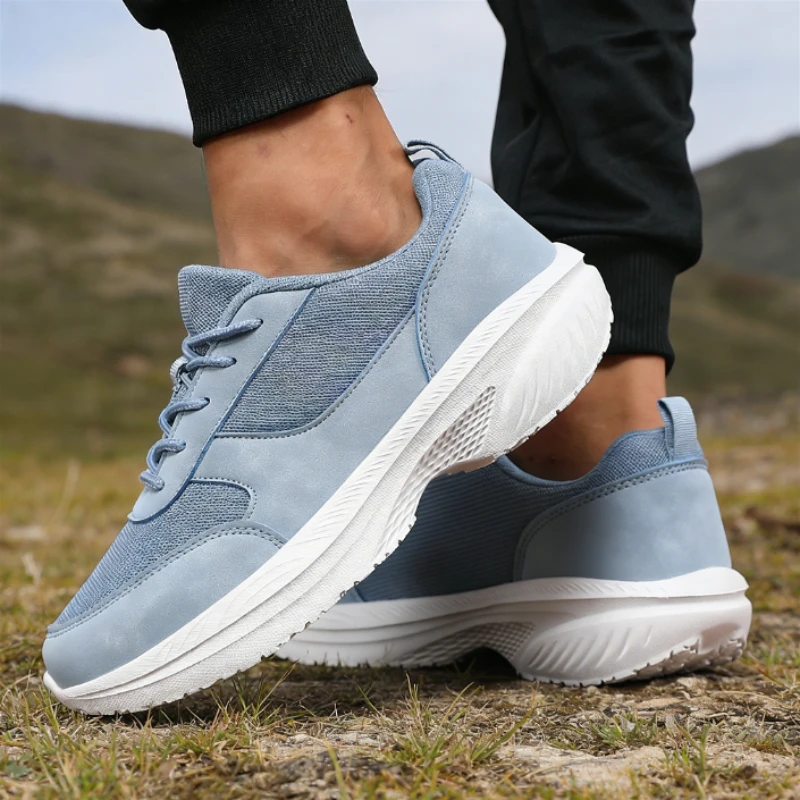 Wide Toe Running Shoes for Men Non Slip Breathable Sneakers Comfortable Soft Sole Stylish Walking Shoe New Zapatillas De Deporte view 4