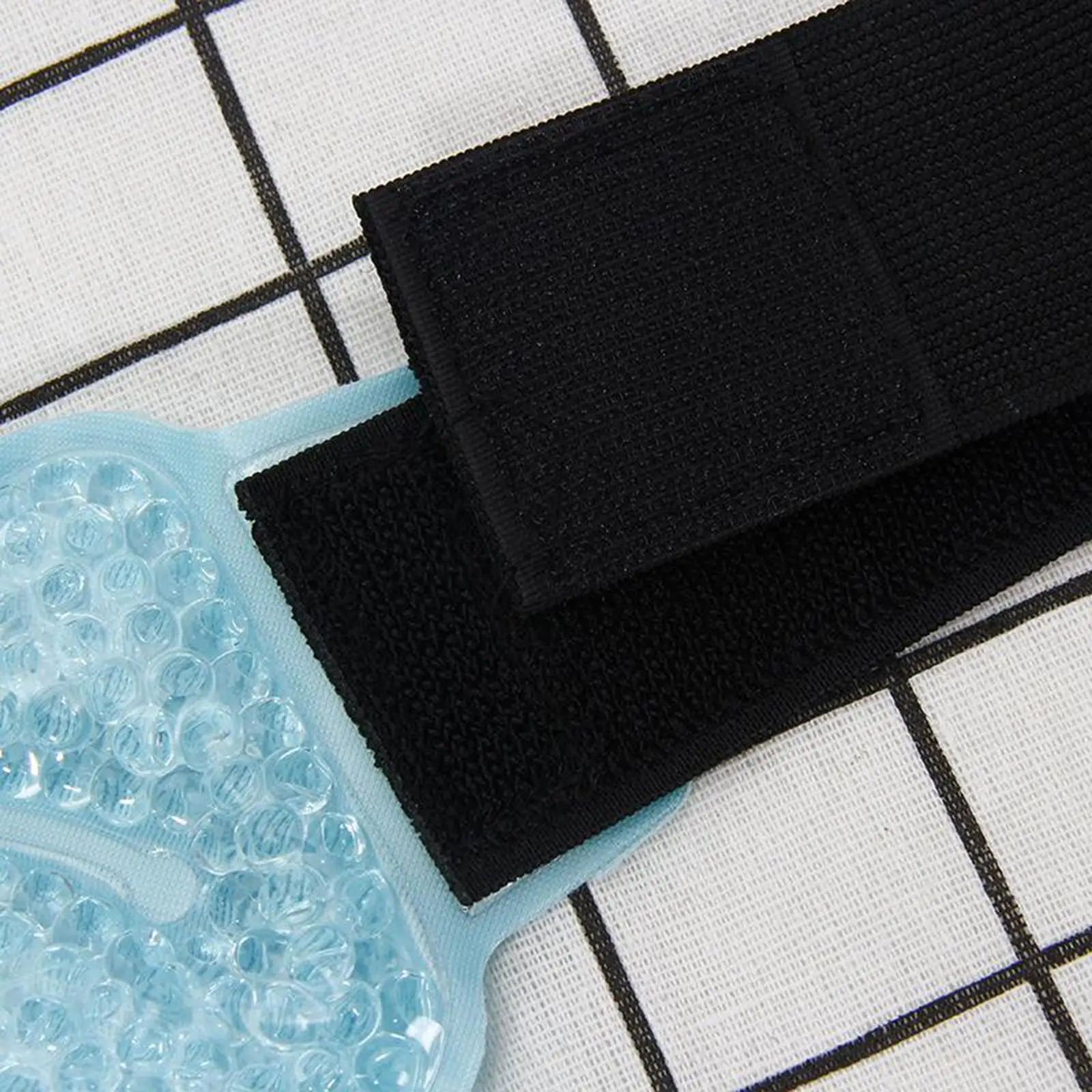 

Hot Cold Gel Pack Ankle Ice Compress Adjustable Brace Cold Sore Treatment Pad for Achilles Tendonitis and Swelling