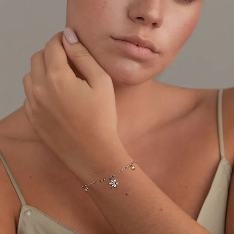 IOGOU 2 مللي متر و 2.5 مللي متر D0.21CT مويسانيتي سوار مرصع بالألماس المشاركة الزفاف حُليات المجوهرات الحقيقية 925 الفضة زهرة أساور للنساء