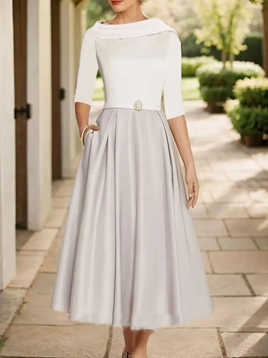 Gaun Pesta Pernikahan Ibu Pengantin Wanita Elegan Bahan Satin Model A-Line Panjang Sedang Kerah Scoop dengan Ruffle dan Hiasan Manik-Manik 2025 Gratis Pesan Sesuai Keinginan