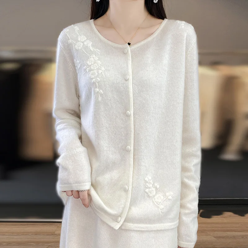 2023 Women's Autumn/Winter New Wool Cardigan Round Neck Long Sleeve Retro Embroidery Knitted Sweater Heavy Duty Hooked Flower