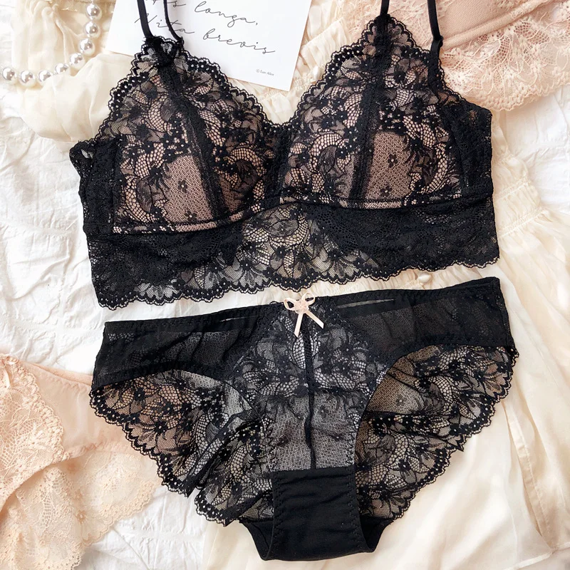 

Французский сексуальный комплект с бюстгальтером пуш-ап с треугольной чашкой, женское кружевное нижнее белье, удобный дышащий бюстгальтер без косточек, черный романтический комплект нижнего белья с открытой спиной
