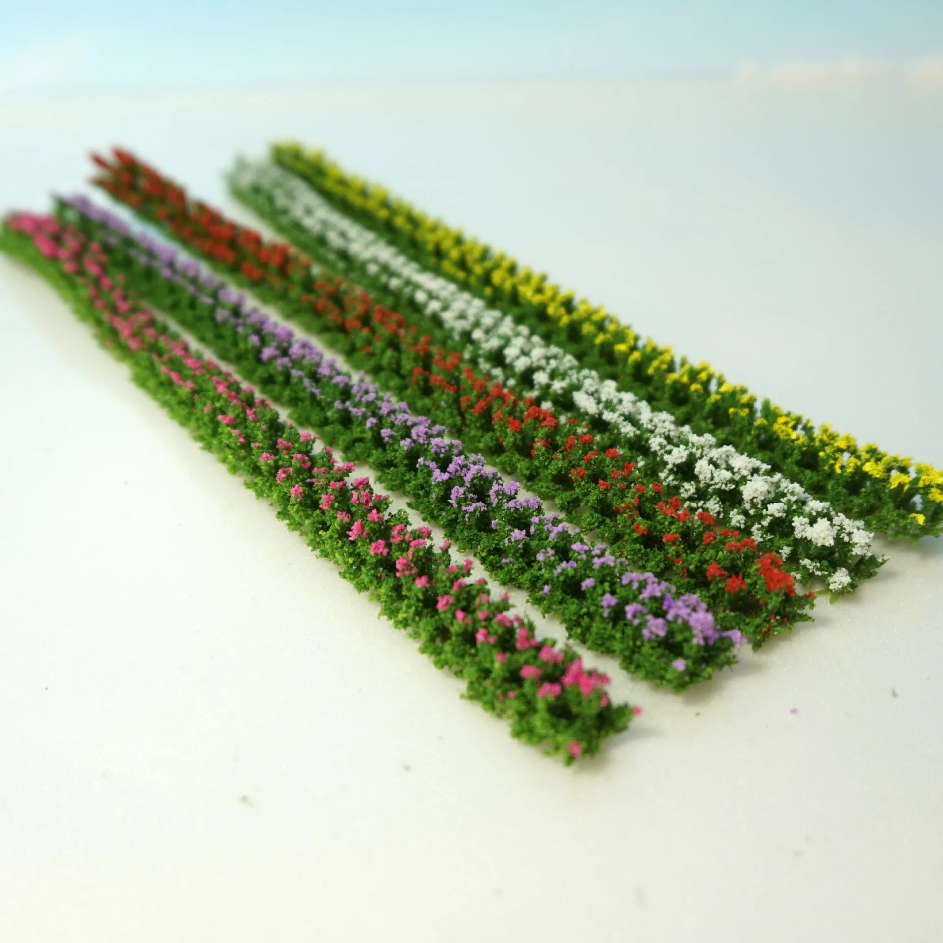 1pc Miniature Flower Shrubs Cluster Grass Model HO Architecture Building Layout Garden Decoration DIY Model Making for Diorama