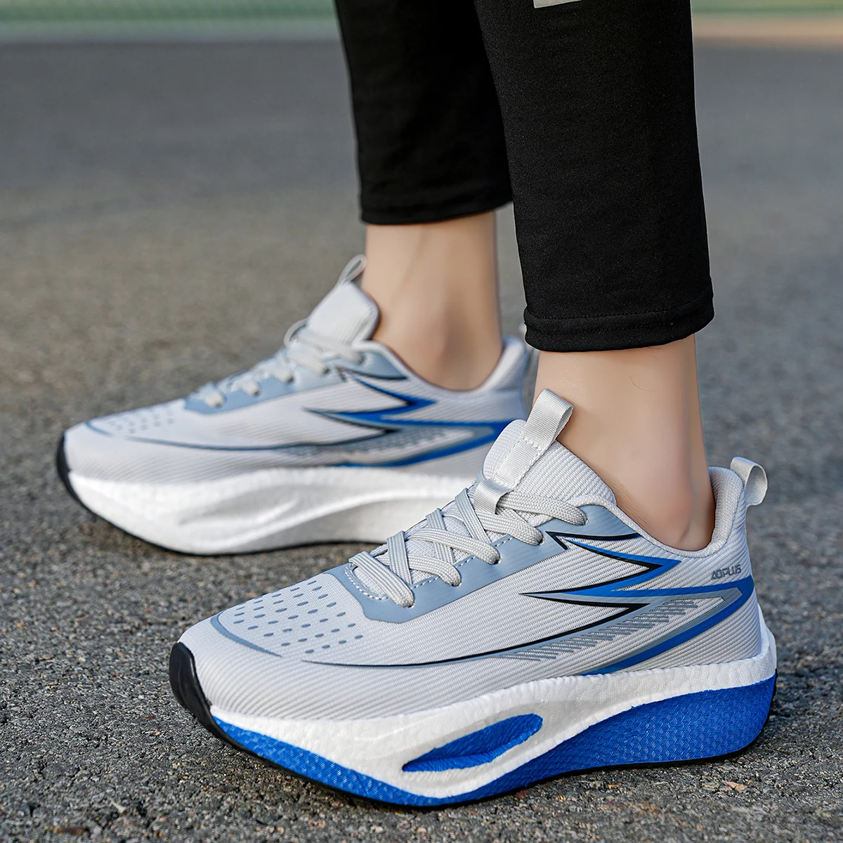 Herren-Freizeitsportschuhe, Herren-Marathon-Laufschuhe für professionelle Wettkämpfe, leichte Sportschuhe aus gewebtem Mesh-Material, hochelastische, dämpfende Sohle, rutschfest, abriebfest, schlichtes Design, für Langstreckenläufe im Freien, Fitnesstraining, Herren-Sportschuhe zum Laufen. – Detail 18