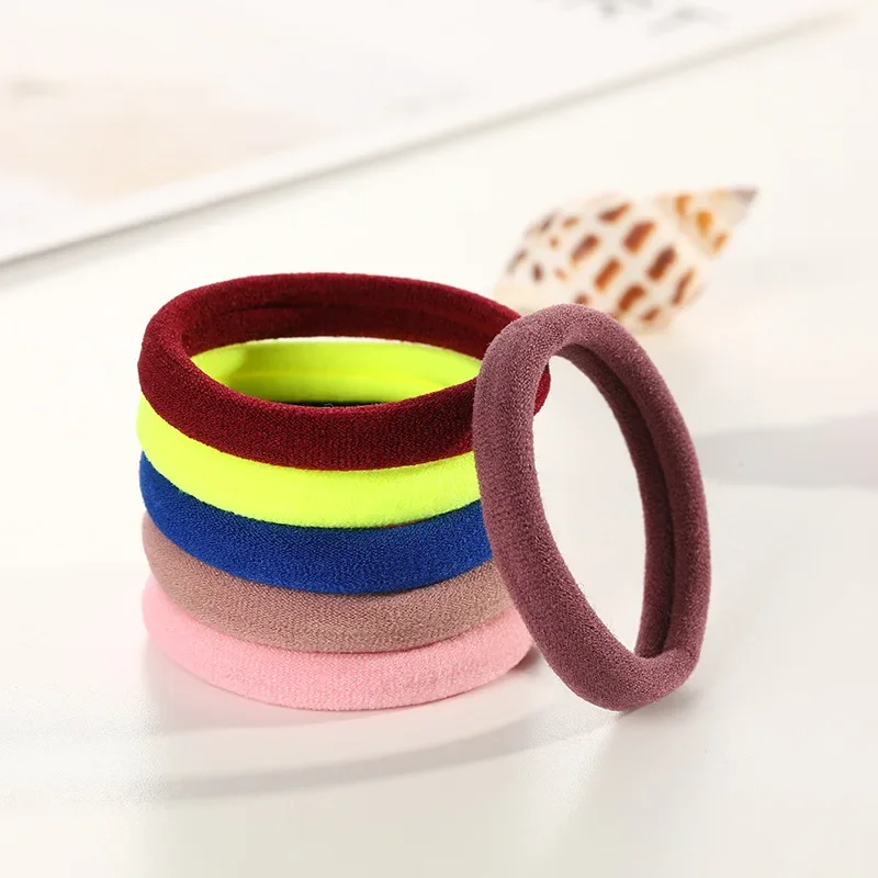 Рисунок 4 - красочные эластичные резинки для волос для женщин