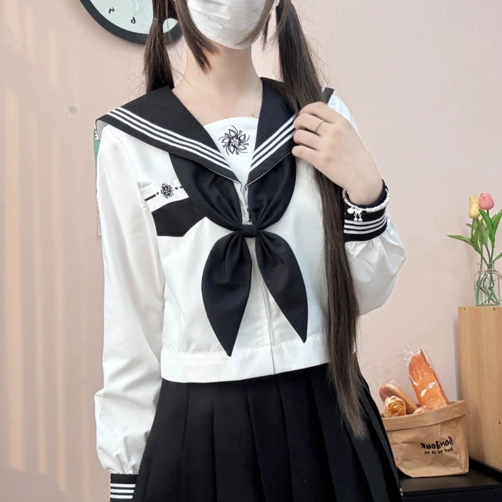 Set uniforme scolastica giapponese Jk gonna corta vestito da ragazza bianco nero manica lunga stile college coreano vestito da marinaio pesce rosso