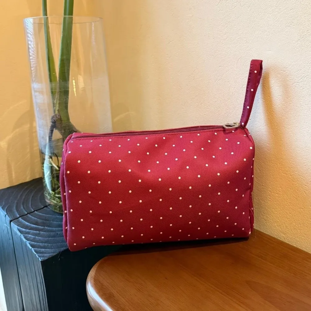 Polka Dot Cosmetic Bag Zipper Closure Large Capacity Makeup Handbag Splash Resistant Lightweight Toiletry Pouch Daily Use