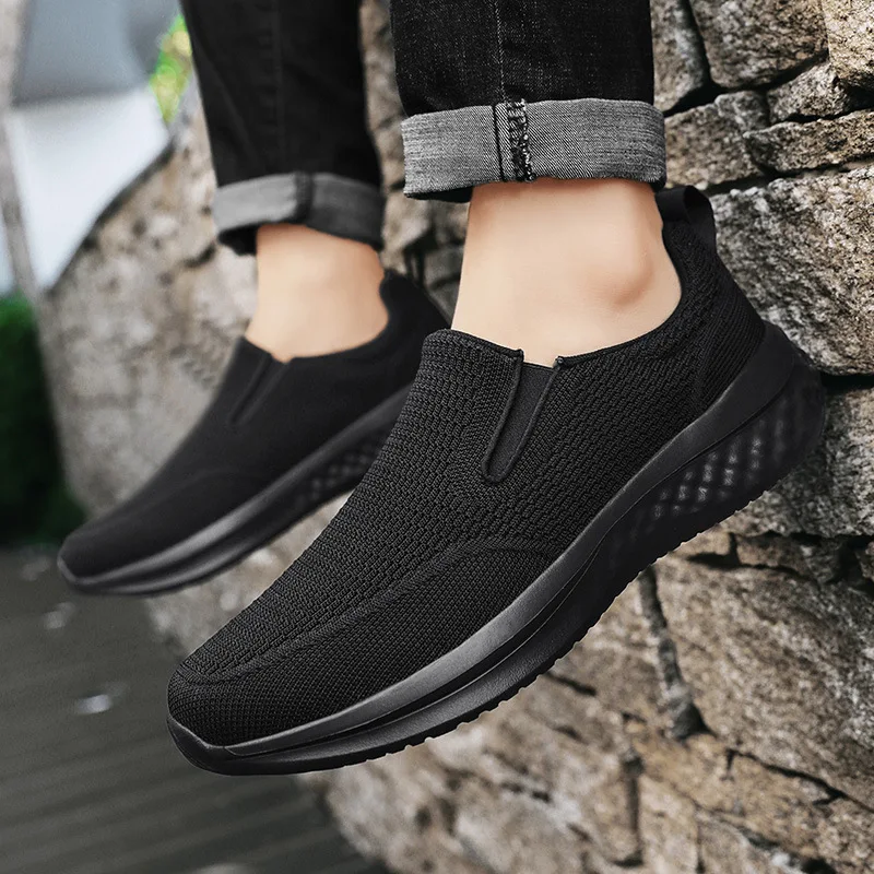 

2026 New Men's Large Size Casual Shoes: Men's Canvas Slip-Ons Soft Breathable Versatile Non-slip