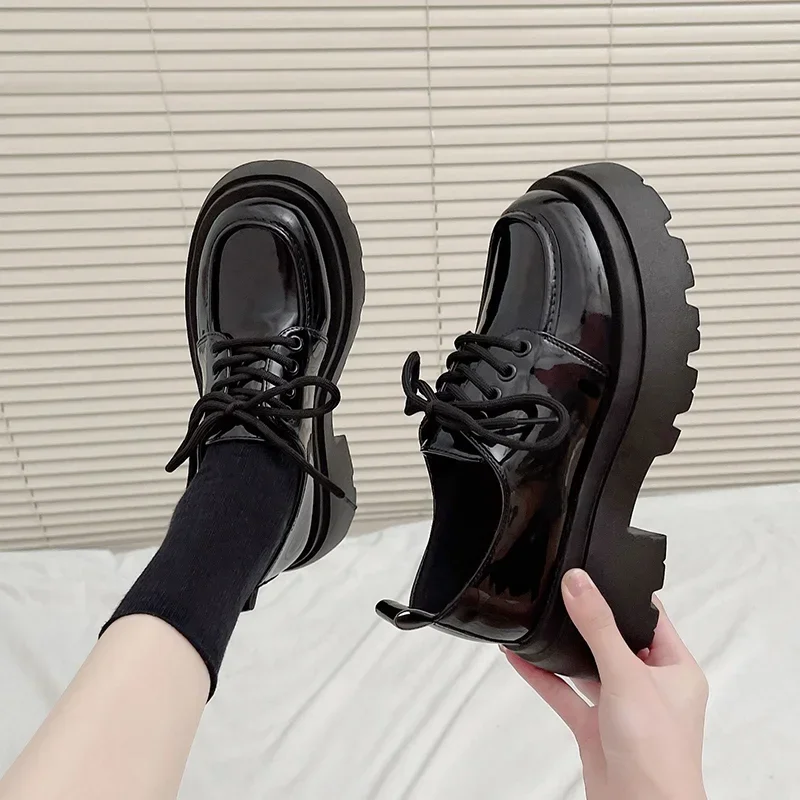 2024 Women Spring New Black Platform Flats Shoes Women Loafers Slip on Boat Shoes Designer Casual Leather Oxfords