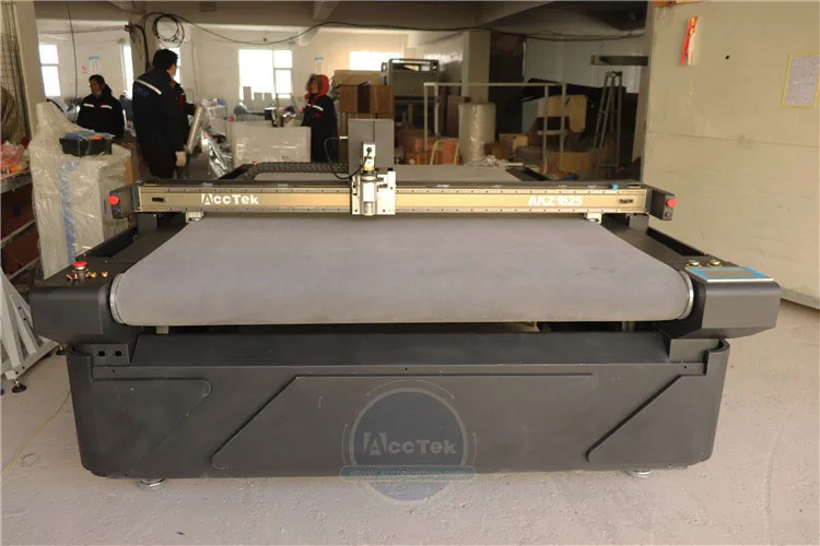 2025 ACCTEK New Product Textile Cloth Cutter Oscillating Knife Cutting Automatic Cnc Fabric Cutting Machine