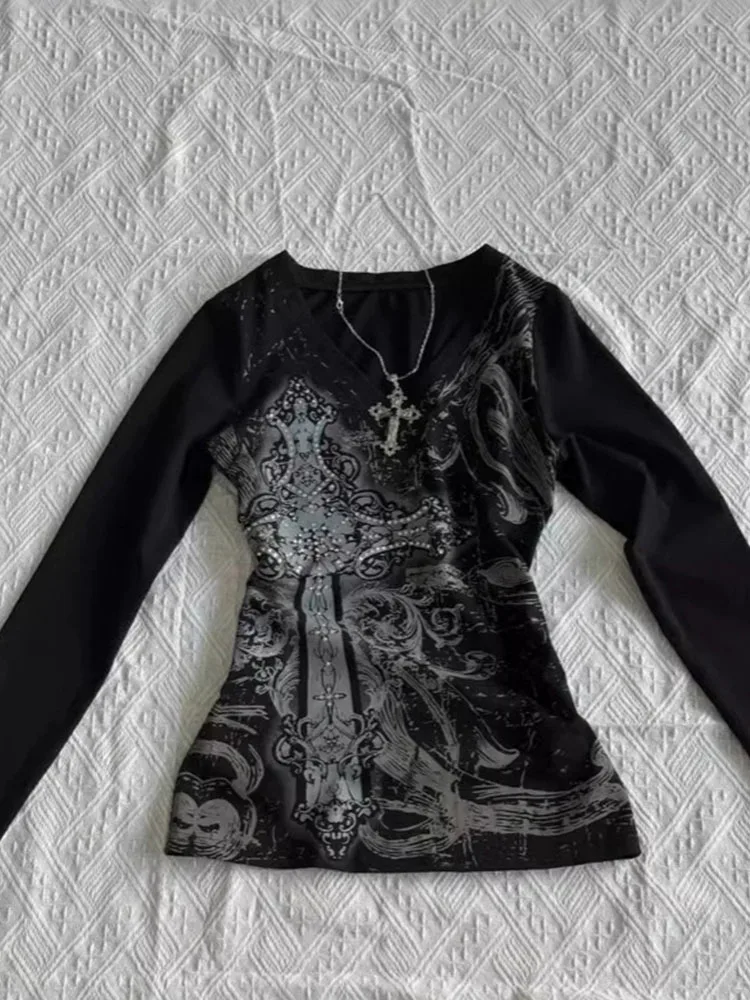 

Винтажные готические футболки женские Y2k черная футболка с рисунком в стиле панк гранж ретро сексуальные хлопковые футболки с v-образным вырезом эстетический топ в стиле Харадзюку