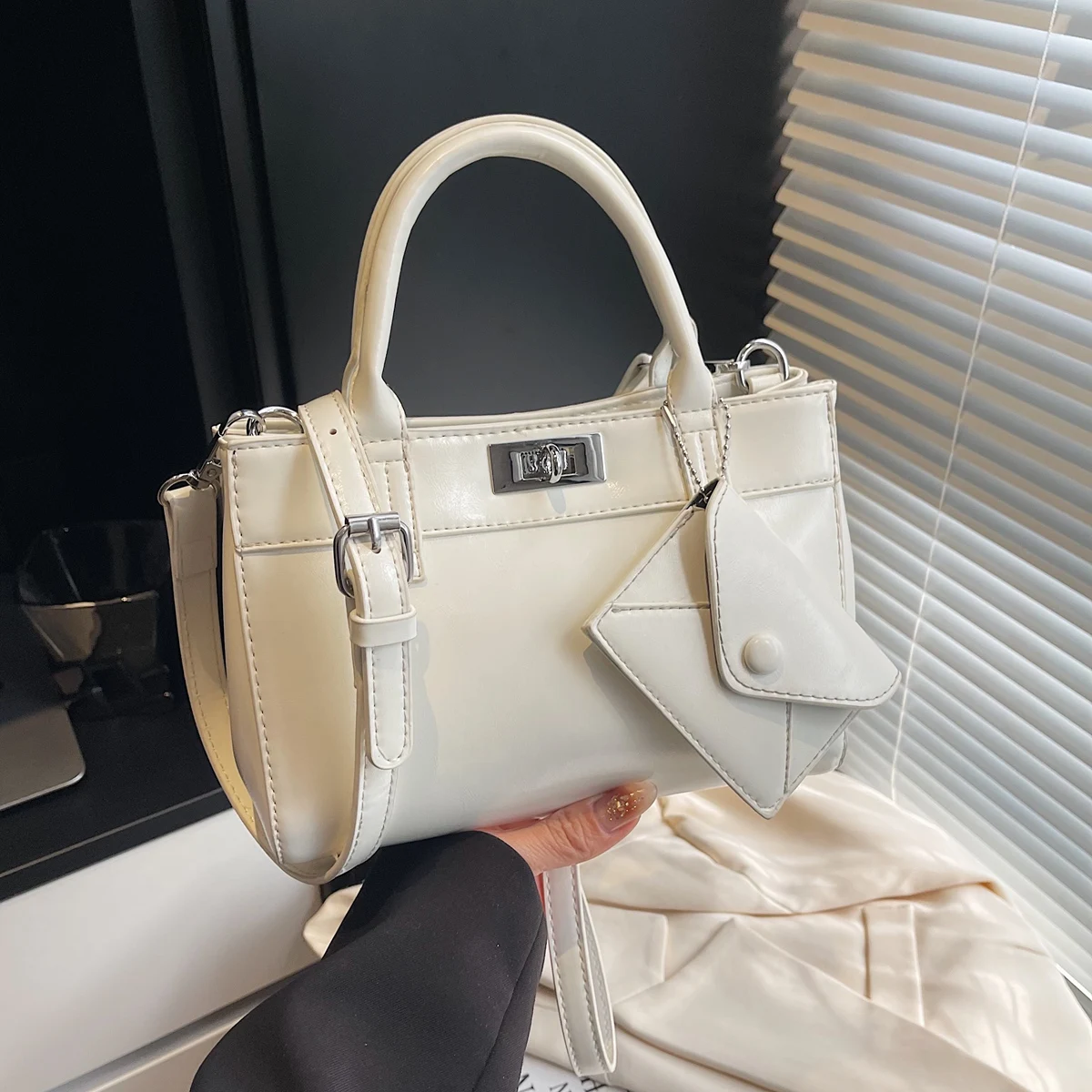 

Casual Women PU Leather Handbags High Quality Ladies Hasp Small Shoulder Messenger Bags Fashion Female Crossbody Bags for Women