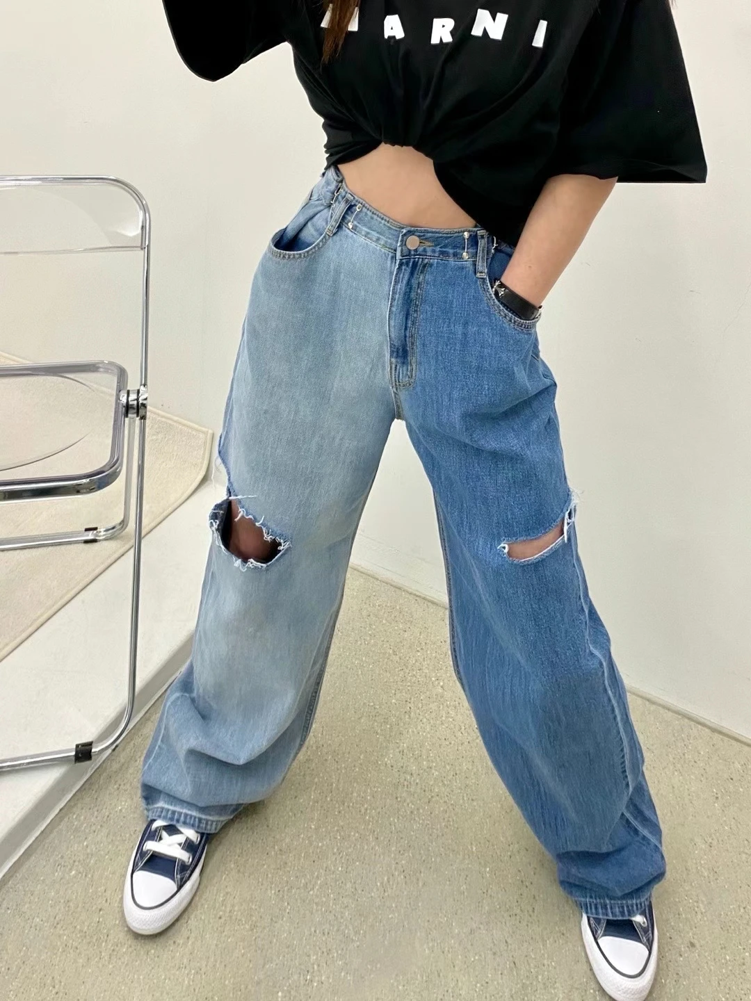 

High Waist Bell Bottom Jeans Women's Loose Fit Ripped Denim Pants Straight Leg Long Trousers with Frayed Hem Vintage Style