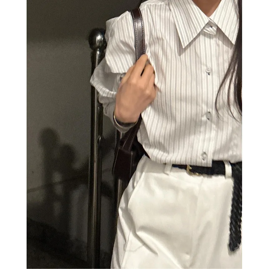 Damska bluzka w paski, elegancka, idealna na wczesną wiosnę, do noszenia warstwowo, długa, z kołnierzykiem, w stylu vintage, do noszenia pod ubraniem, modna na wiosnę i jesień.