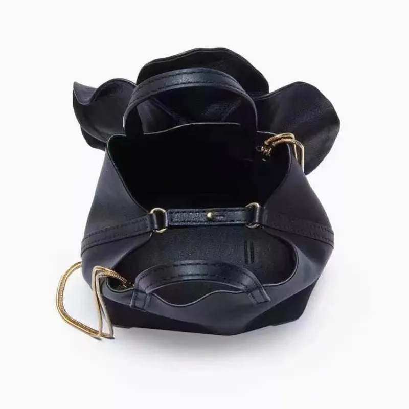 2026 New Women French Floral Petal Tote Bag Trendy Chain Handbag Single Shoulder Crossbody Purse for Daily Outing