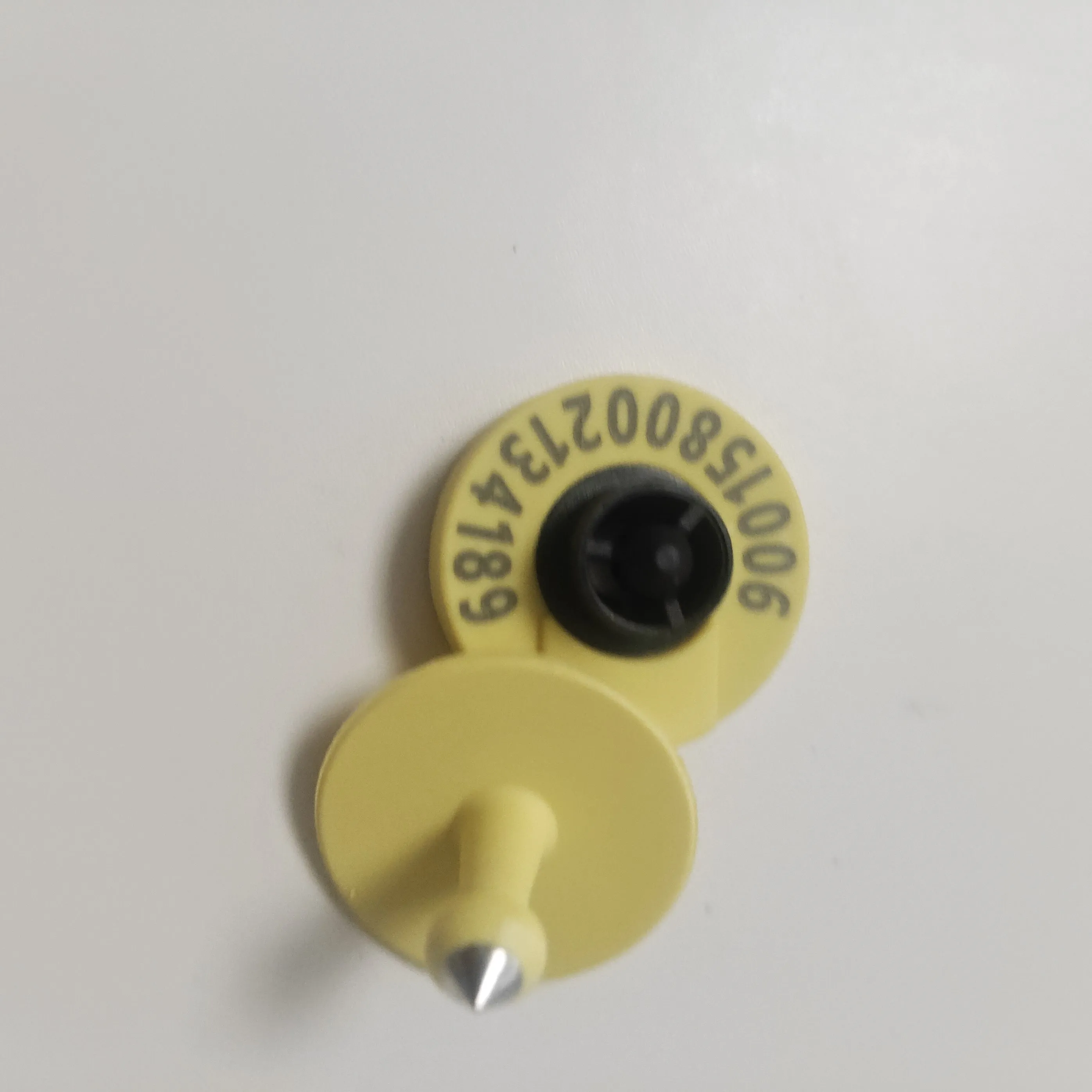 50pcs-em4305-animal-ear-tag-rfid-1342khz-fdx-b-livestock-identification-tag-for-pig-sheep-cattle-management
