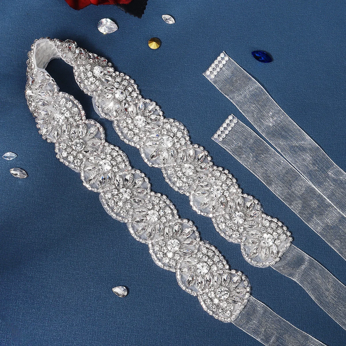 ラインストーンブライダルベルトウェディングドレスアクセサリーシルバーカラークリスタル花嫁ベルトサッシュリボンパーティーブライドメイドギフト