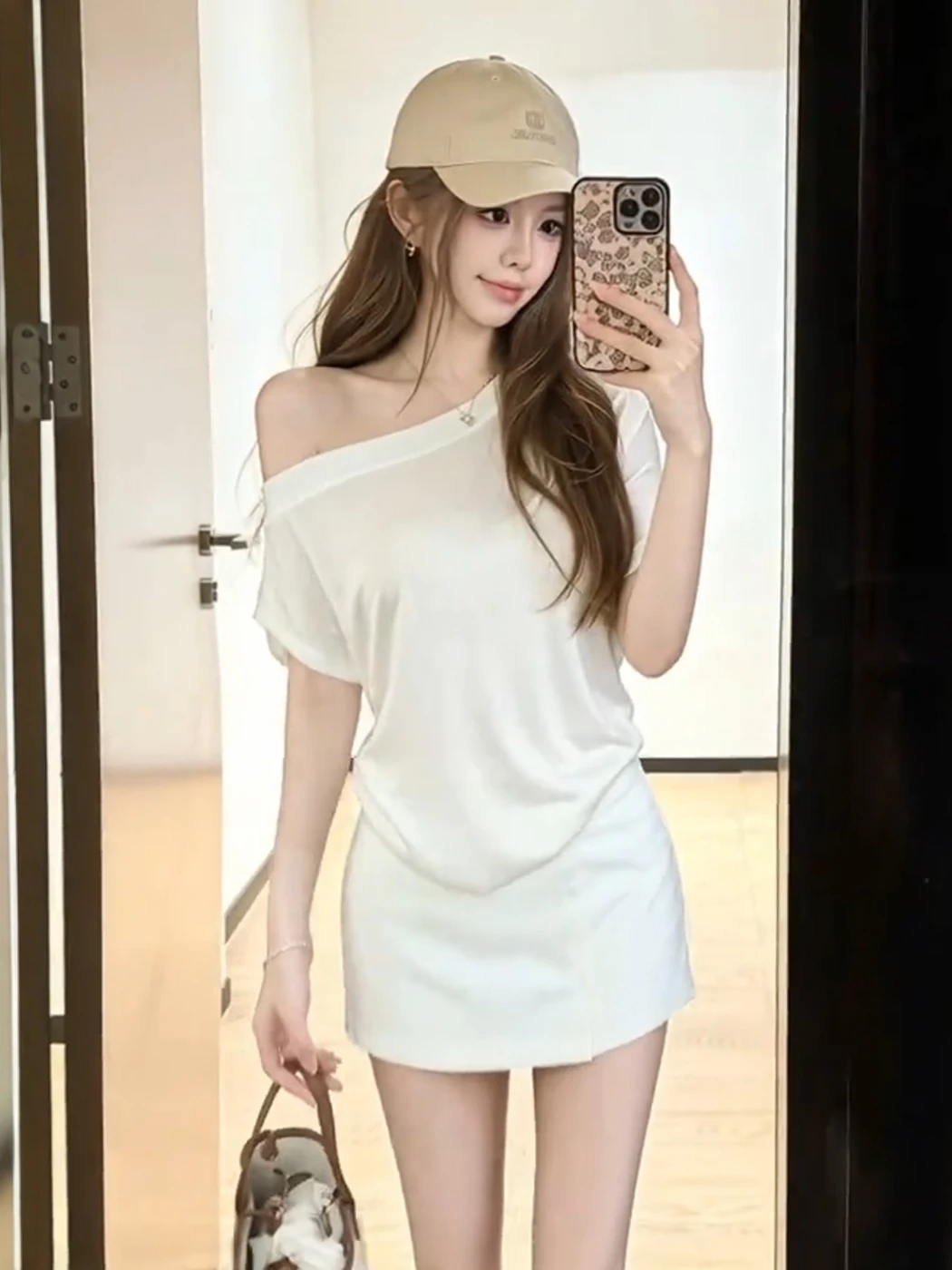 

Korean Style White Shoulder Bared Short Sleeve T Shirt High Waist Skirt Two Piece Set Women Summer Spicy Girl Outfit