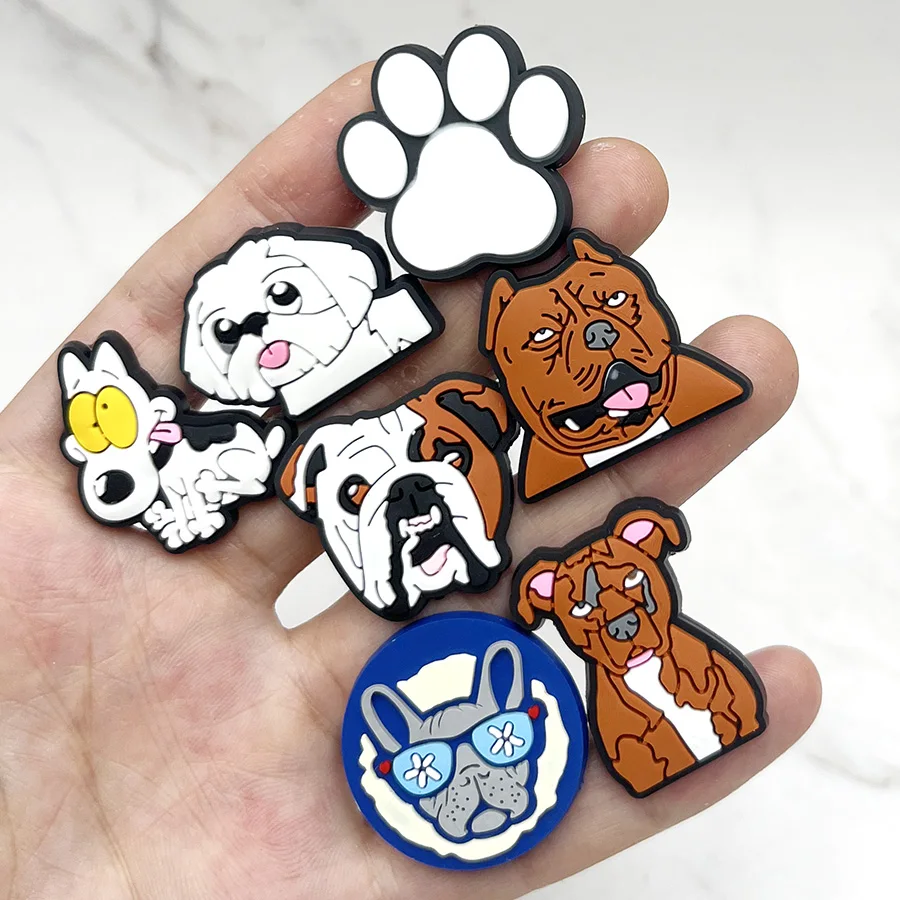 Dijes de PVC para zapatos de perro de gángster de dibujos animados, sandalias, accesorios para pulseras, hebilla de zapato, decoraciones, regalo para niños, insignia de Clips, 1 piezas