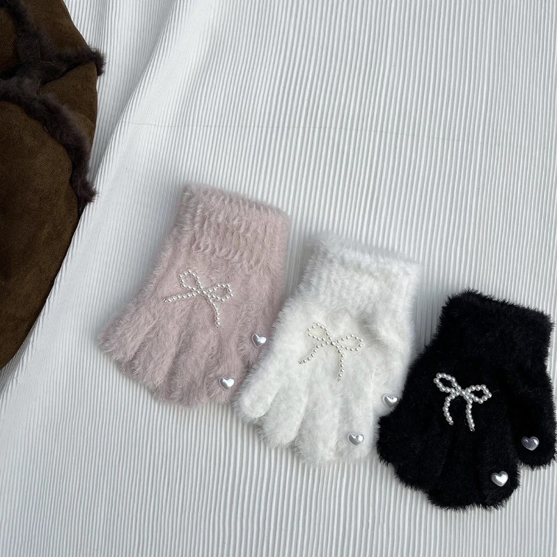 Guantes para niños de 3 a 8 años, Otoño Invierno, nuevos guantes cálidos a prueba de viento de punto de felpa con lazo de perlas de dibujos animados, guantes de amor para niñas al por mayor