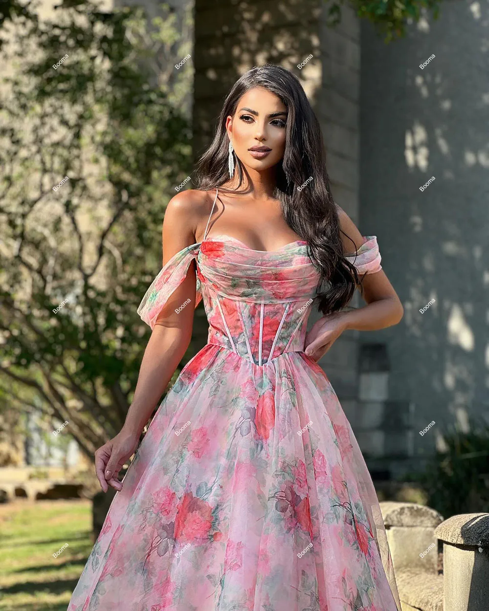 Booma Printed Chiffon Prom Dresses Off Shoulder Long Evening Dresses for Wedding Party Pleat A-Line Homecoming Dress Lace Up