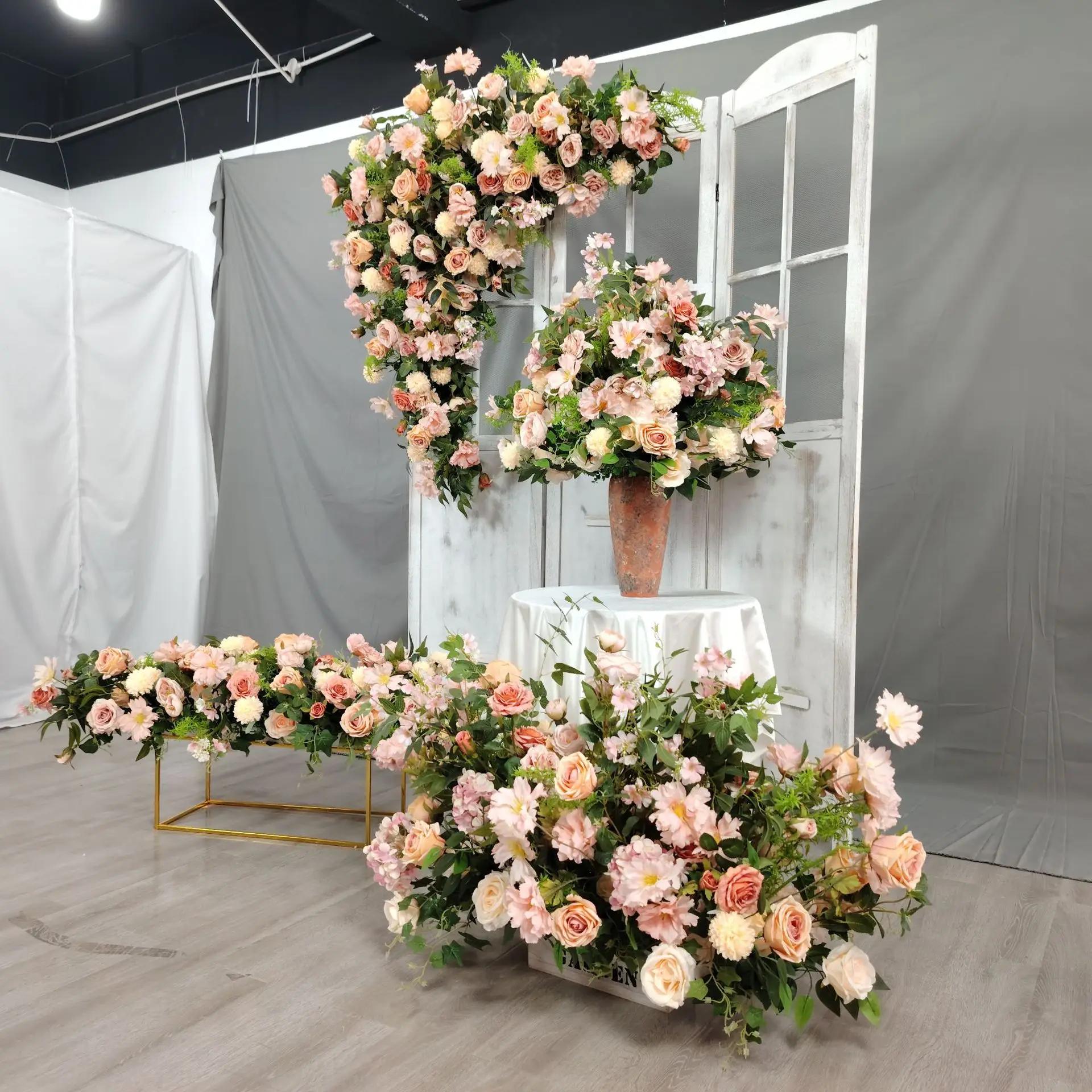 Großhandel Champagnerrosa Seidenblumenkugel Blumenreihe Set Künstliche Blumenarrangements für Hochzeitsbühnen-Bogen-Hintergrunddekoration – Detail 2