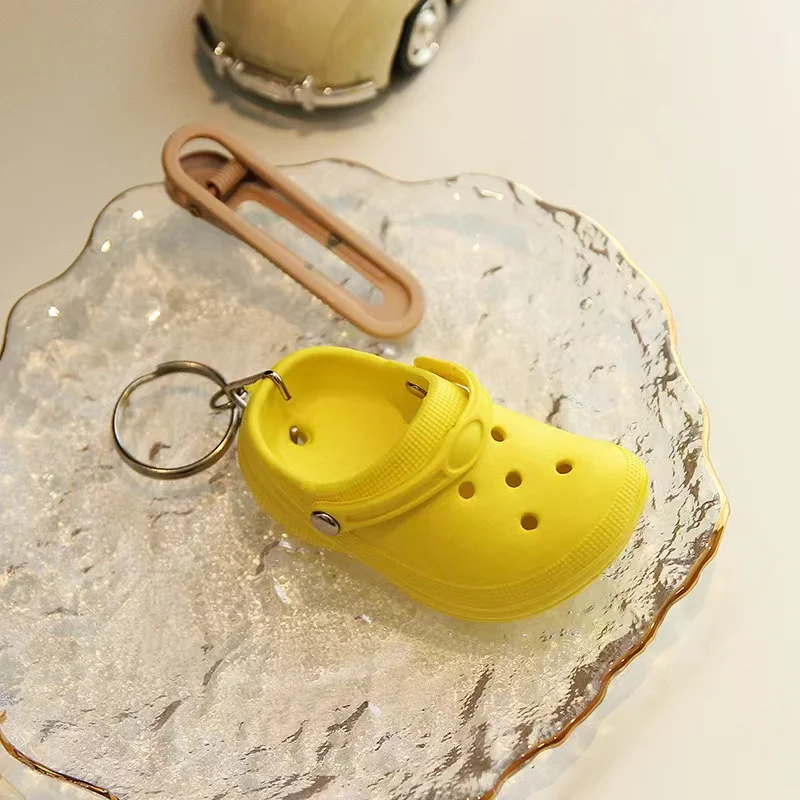1PC Mini Slipper Shoes Keychain Cute 3D EVA Beach Hole Little Croc Shoe Key chain Women Backpack Pendant Keyring Jewelry
