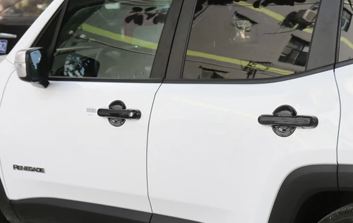 Imagen 2 del producto Cubierta de manija de puerta lateral de coche, manija de puerta, decoración de cuenco para Jeep Renegade 2016 2017 2018 2019 2020 2021 2022, accesorios exteriores